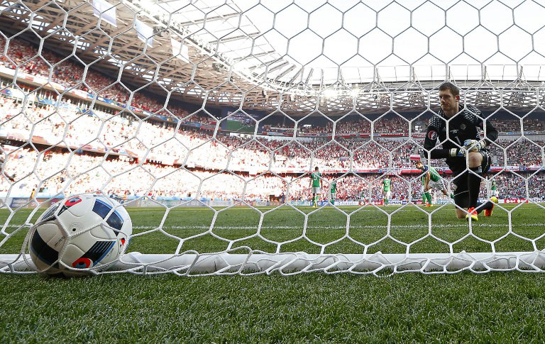 Tor! Der Jubel bei einem EM 2016 Tor ist grenzenlos! AFP PHOTO / Valery HACHE